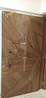 Luxury HDHMR Profile Door with Brass Inlay and High Gloss Deco Paint Finish Luxury HDHMR Profile Door with Brass Inlay and High Gloss Deco Paint Finish