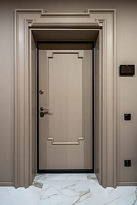 Modern Taupe 3D HDHMR Moulding Door with Sleek Deco Paint Finish